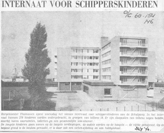Krantenartikel van het Internaat voor Schipperskinderen te Rotterdam aan wie van Stek doorstroomboilers leverde. 